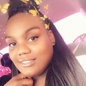 Meet your Posher, Adele